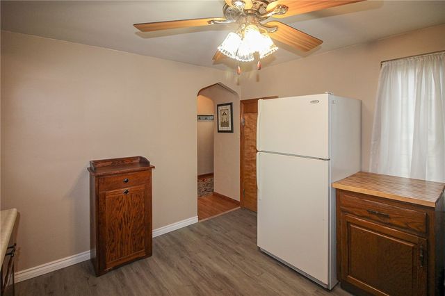 164 Gill Hall Rd, Jefferson Hills, PA 15025