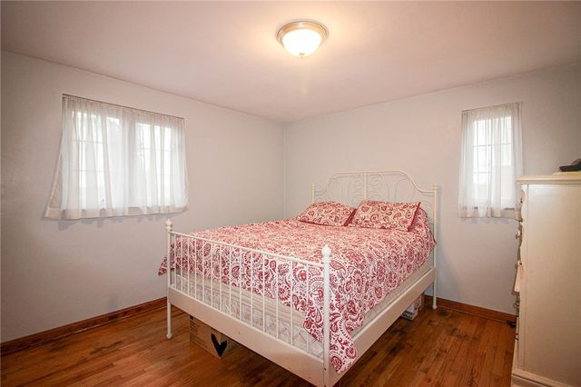 164 Gill Hall Rd, Jefferson Hills, PA 15025