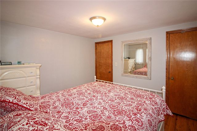 164 Gill Hall Rd, Jefferson Hills, PA 15025