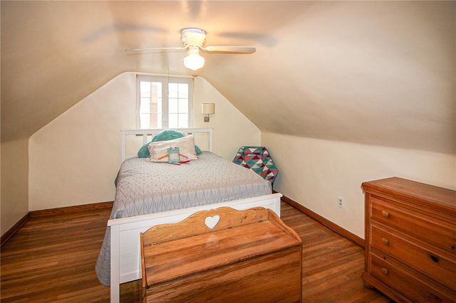 164 Gill Hall Rd, Jefferson Hills, PA 15025