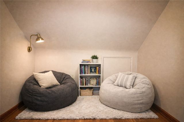 164 Gill Hall Rd, Jefferson Hills, PA 15025