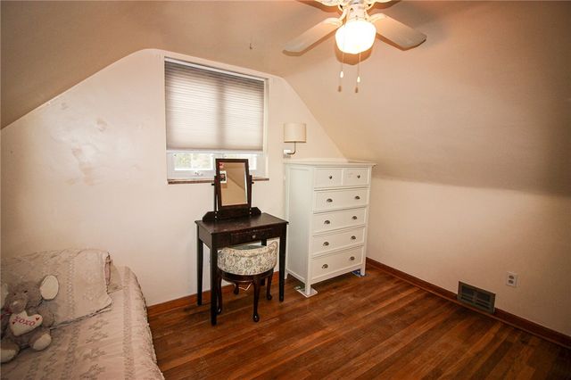 164 Gill Hall Rd, Jefferson Hills, PA 15025