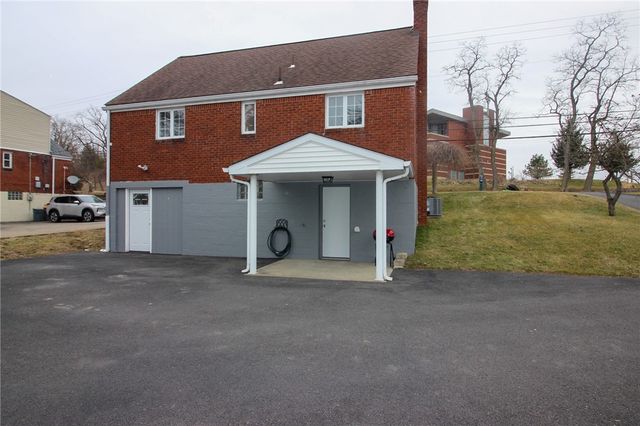 164 Gill Hall Rd, Jefferson Hills, PA 15025