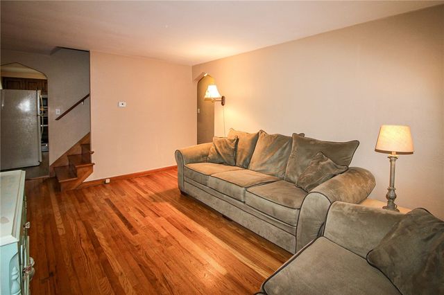 164 Gill Hall Rd, Jefferson Hills, PA 15025