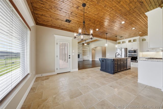8438 E 106th Place N, Owasso, OK 74055