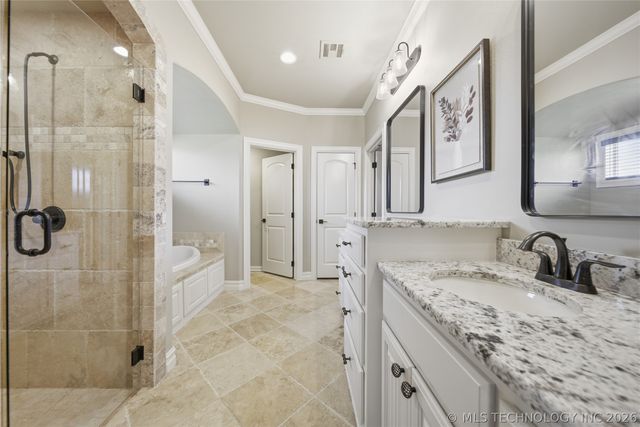8438 E 106th Place N, Owasso, OK 74055