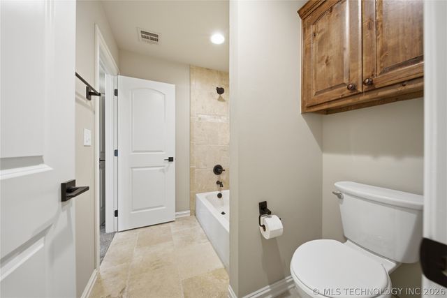 8438 E 106th Place N, Owasso, OK 74055