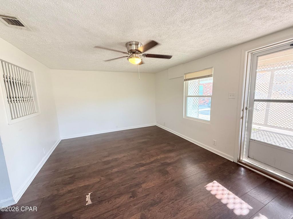 237 Helen Avenue A, Panama City, FL 32401