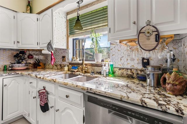 100 E OAK TERRACE DRIVE C1, Leesburg, FL 34748