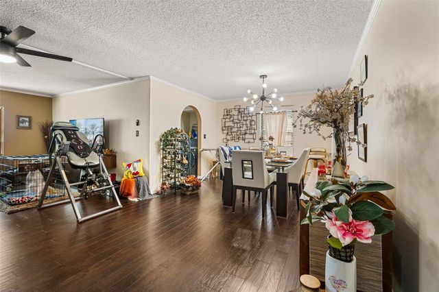 100 E OAK TERRACE DRIVE C1, Leesburg, FL 34748