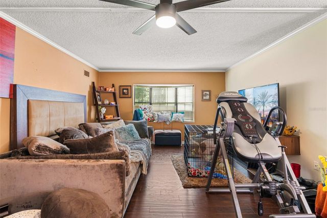 100 E OAK TERRACE DRIVE C1, Leesburg, FL 34748