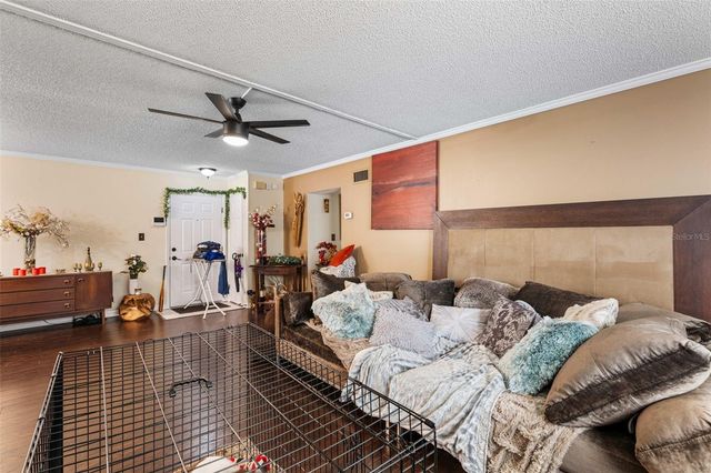 100 E OAK TERRACE DRIVE C1, Leesburg, FL 34748