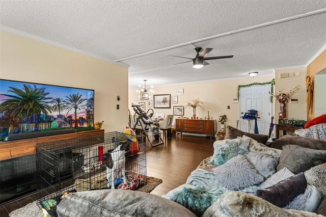 100 E OAK TERRACE DRIVE C1, Leesburg, FL 34748