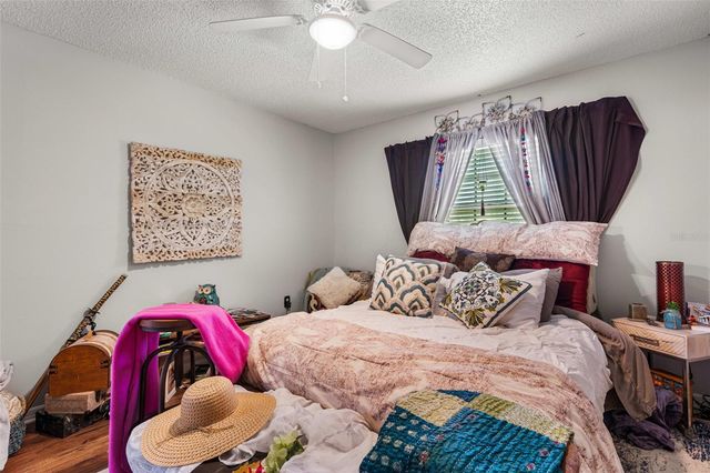 100 E OAK TERRACE DRIVE C1, Leesburg, FL 34748