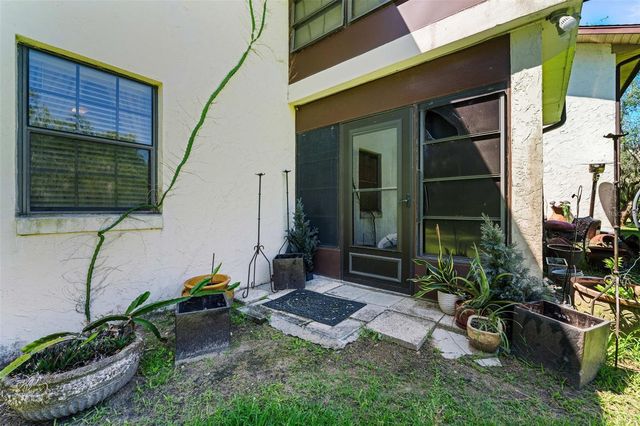 100 E OAK TERRACE DRIVE C1, Leesburg, FL 34748