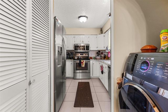 100 E OAK TERRACE DRIVE C1, Leesburg, FL 34748