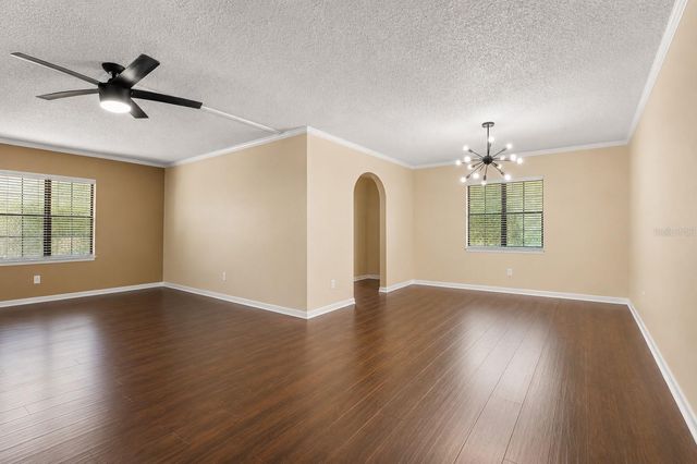 100 E OAK TERRACE DRIVE C1, Leesburg, FL 34748