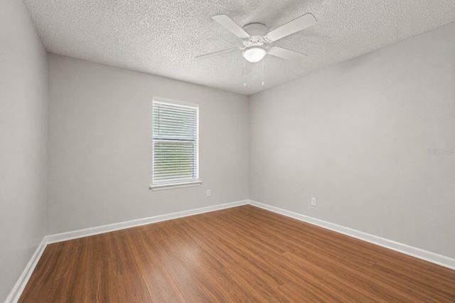 100 E OAK TERRACE DRIVE C1, Leesburg, FL 34748