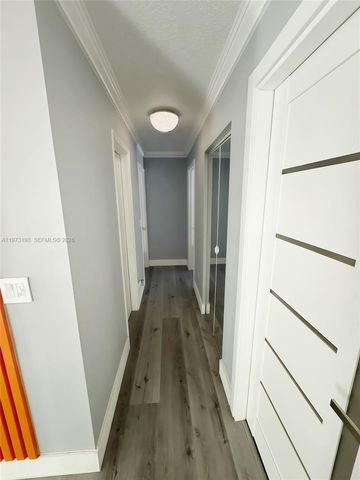 926 SW 102nd Ter, Pembroke Pines, FL 33025