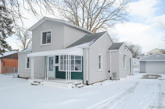 5850 Deering Street, Garden City, MI 48135