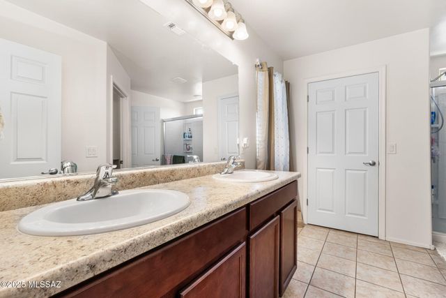 6522 E Brushback Loop, Tucson, AZ 85756