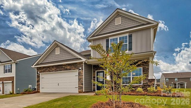 33 Ridgehaven Way, Waynesville, NC 28786