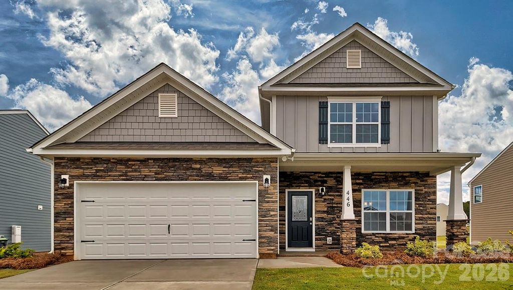 33 Ridgehaven Way, Waynesville, NC 28786