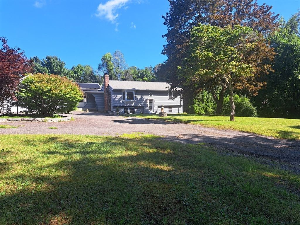 442 Rawson Street, Leicester, MA 01524