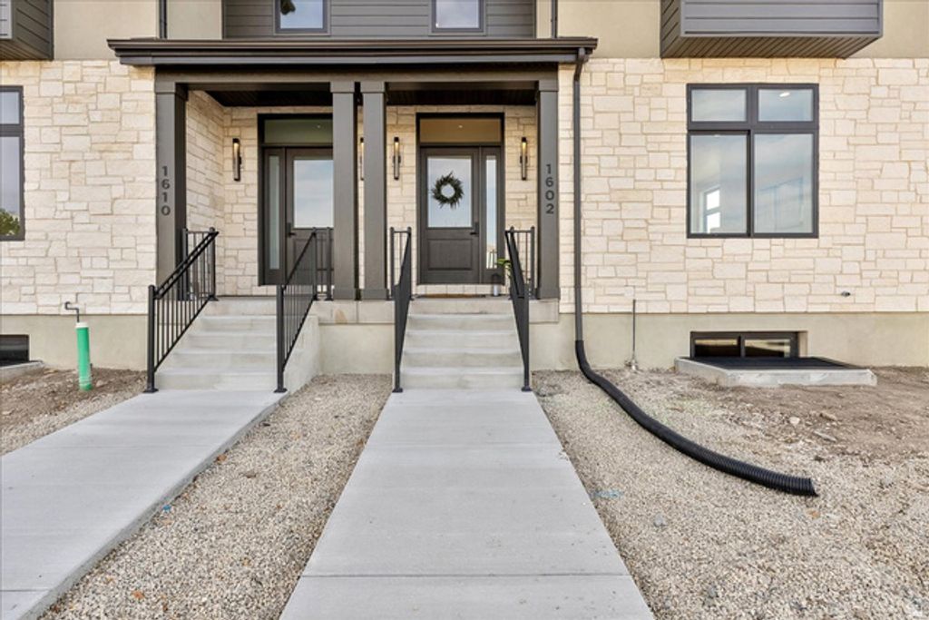 Image 54 of property listing at 1610 E CENTER POINTE DR, Lehi, UT 84043