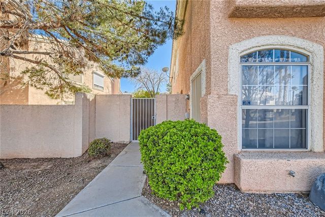 8473 Sewards Bluff Avenue 8473, Las Vegas, NV 89129