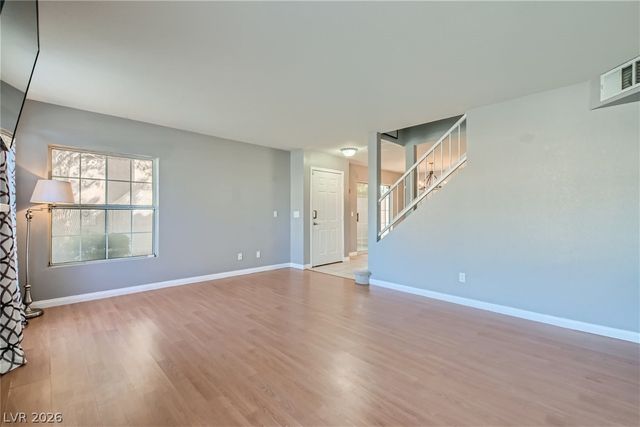 8473 Sewards Bluff Avenue 8473, Las Vegas, NV 89129