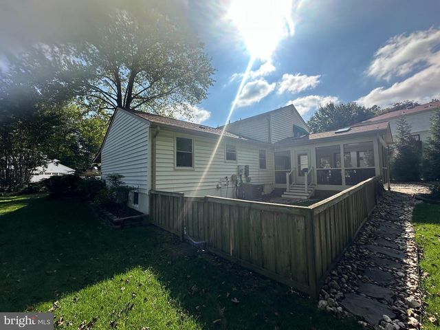 7758 TARA HEIGHTS PL, Springfield, VA 22153