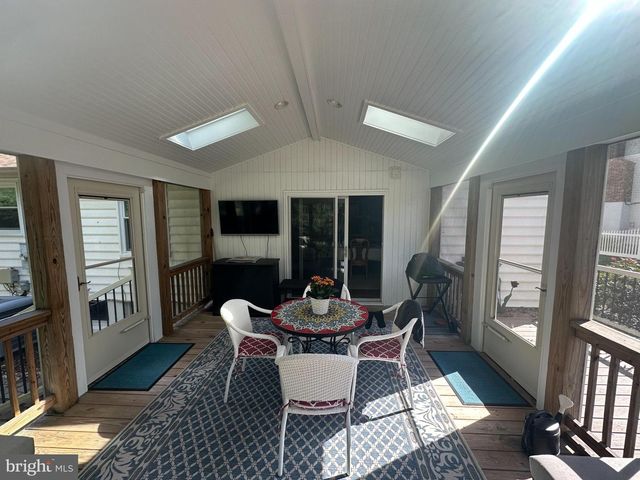 7758 TARA HEIGHTS PL, Springfield, VA 22153