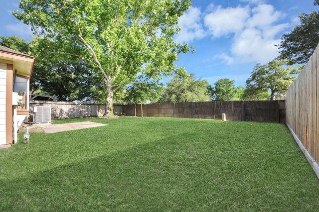 16114 Golden Sands Drive, Houston, TX 77095