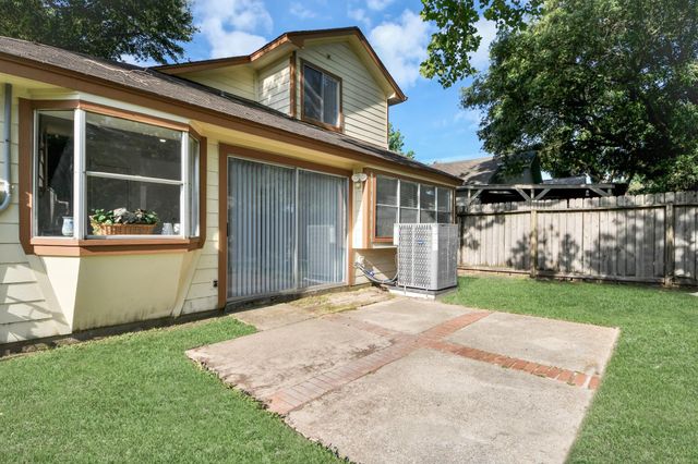 16114 Golden Sands Drive, Houston, TX 77095