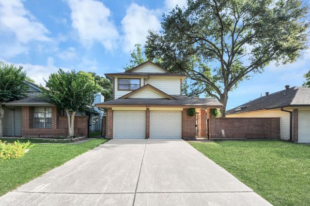 16114 Golden Sands Drive, Houston, TX 77095