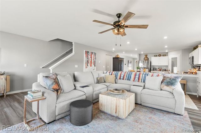 8371 Crossbow Court, Grand Blanc, MI 48439