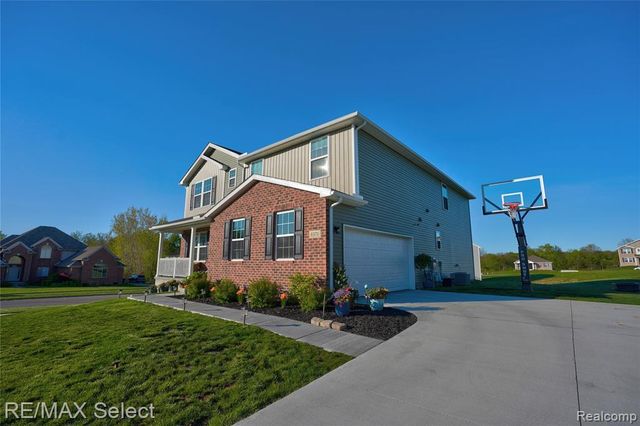 8371 Crossbow Court, Grand Blanc, MI 48439