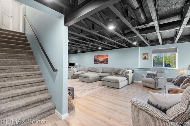 8371 Crossbow Court, Grand Blanc, MI 48439