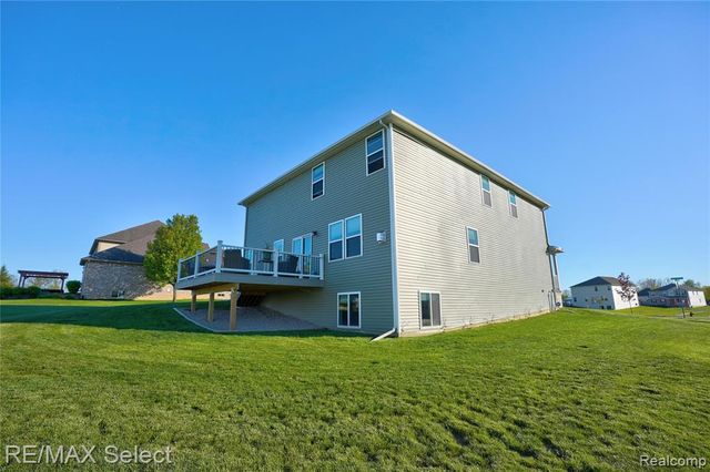 8371 Crossbow Court, Grand Blanc, MI 48439