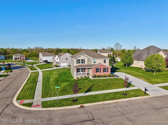8371 Crossbow Court, Grand Blanc, MI 48439
