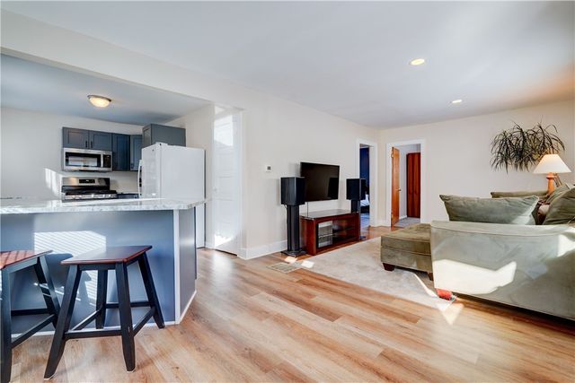 172 Wildmere Road, Irondequoit, NY 14617