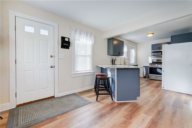 172 Wildmere Road, Irondequoit, NY 14617