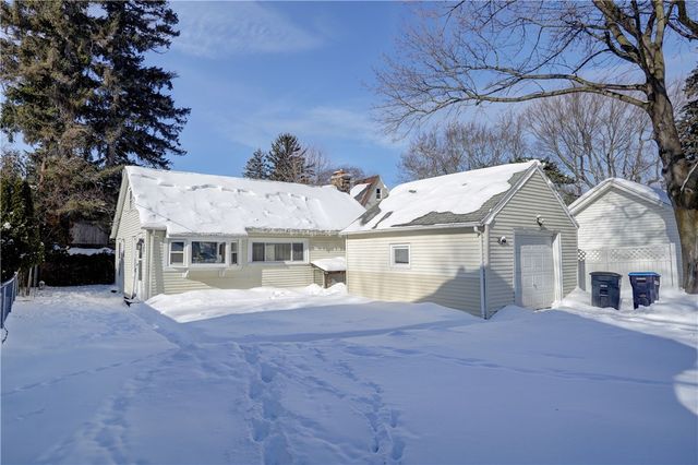 172 Wildmere Road, Irondequoit, NY 14617