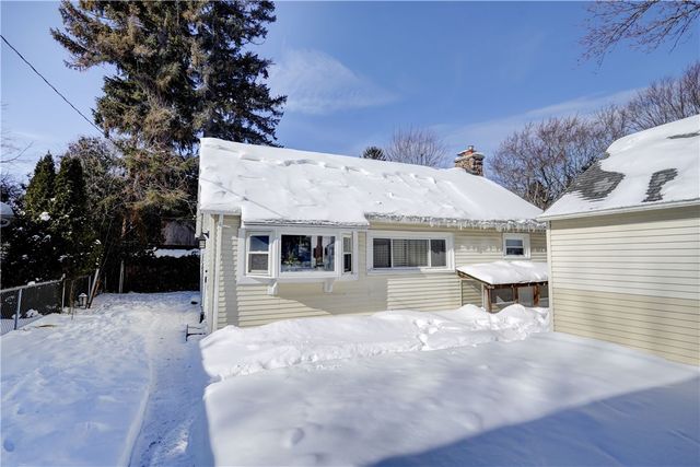 172 Wildmere Road, Irondequoit, NY 14617