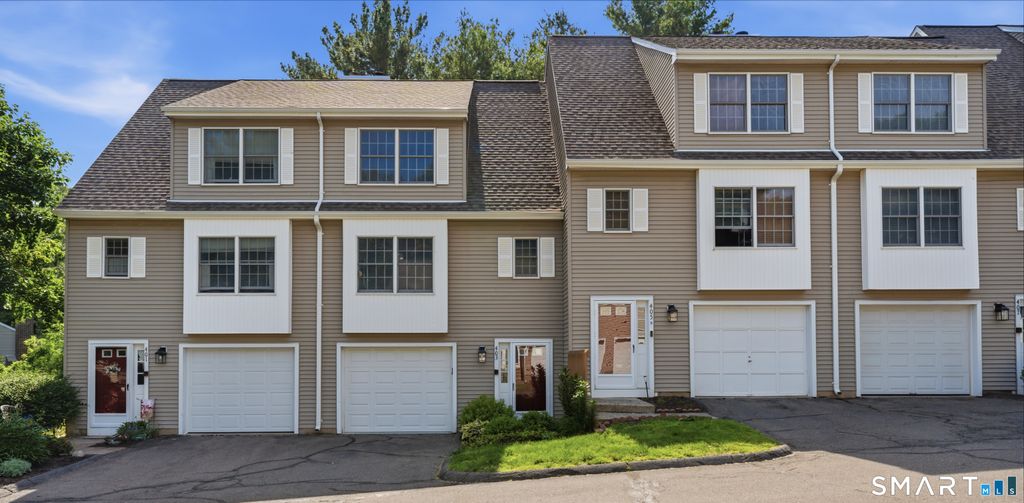 403 Holly Hill Drive 403, Rocky Hill, CT 06067