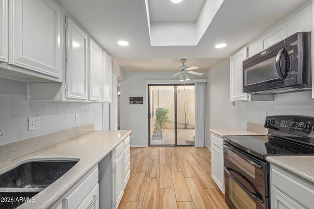 5100 N MILLER Road 8, Scottsdale, AZ 85250