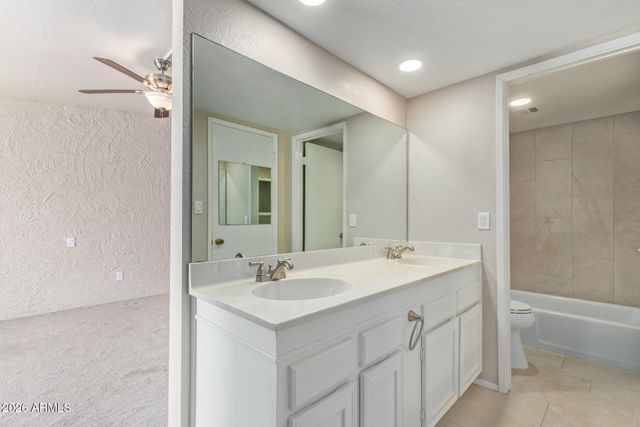 5100 N MILLER Road 8, Scottsdale, AZ 85250