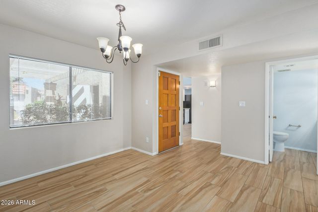 5100 N MILLER Road 8, Scottsdale, AZ 85250