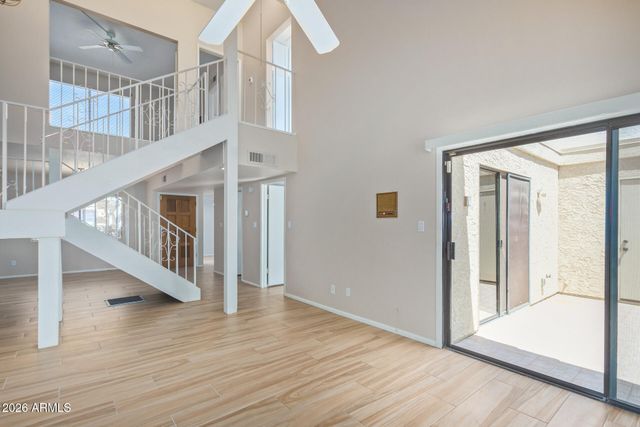 5100 N MILLER Road 8, Scottsdale, AZ 85250